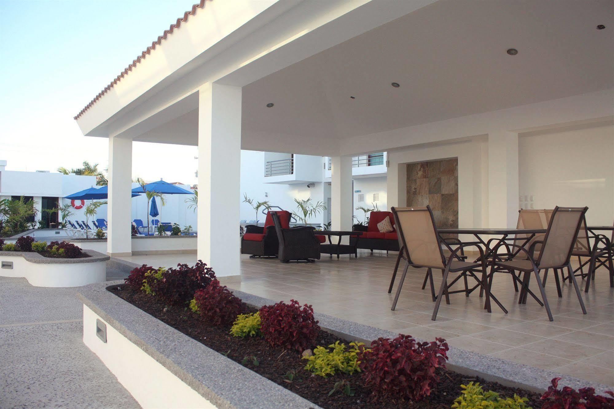 Marena Suites & Apartments Mazatlán Exteriör bild